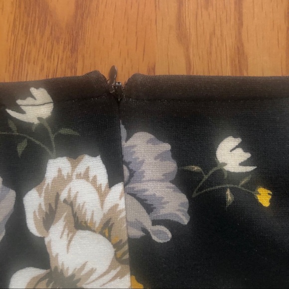 Floral Gray White Yellow Fitted Fall Sheath Dress - Picture 5 of 5